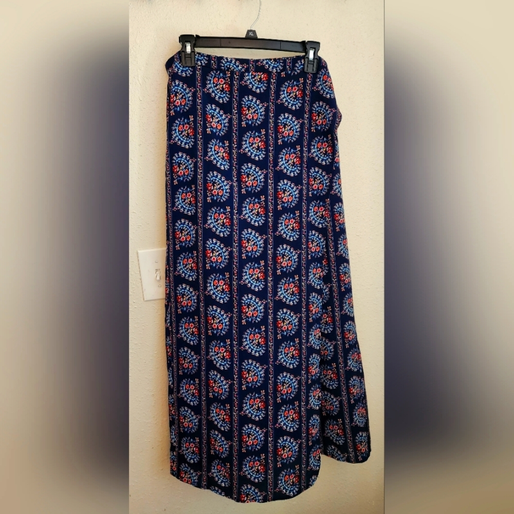 Monteau full length skirt blue with floral patterns